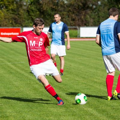 2014-10-18_002_FC_Falke_Markt_Schwaben_gegen_FC_Parsdorf_s.jpg